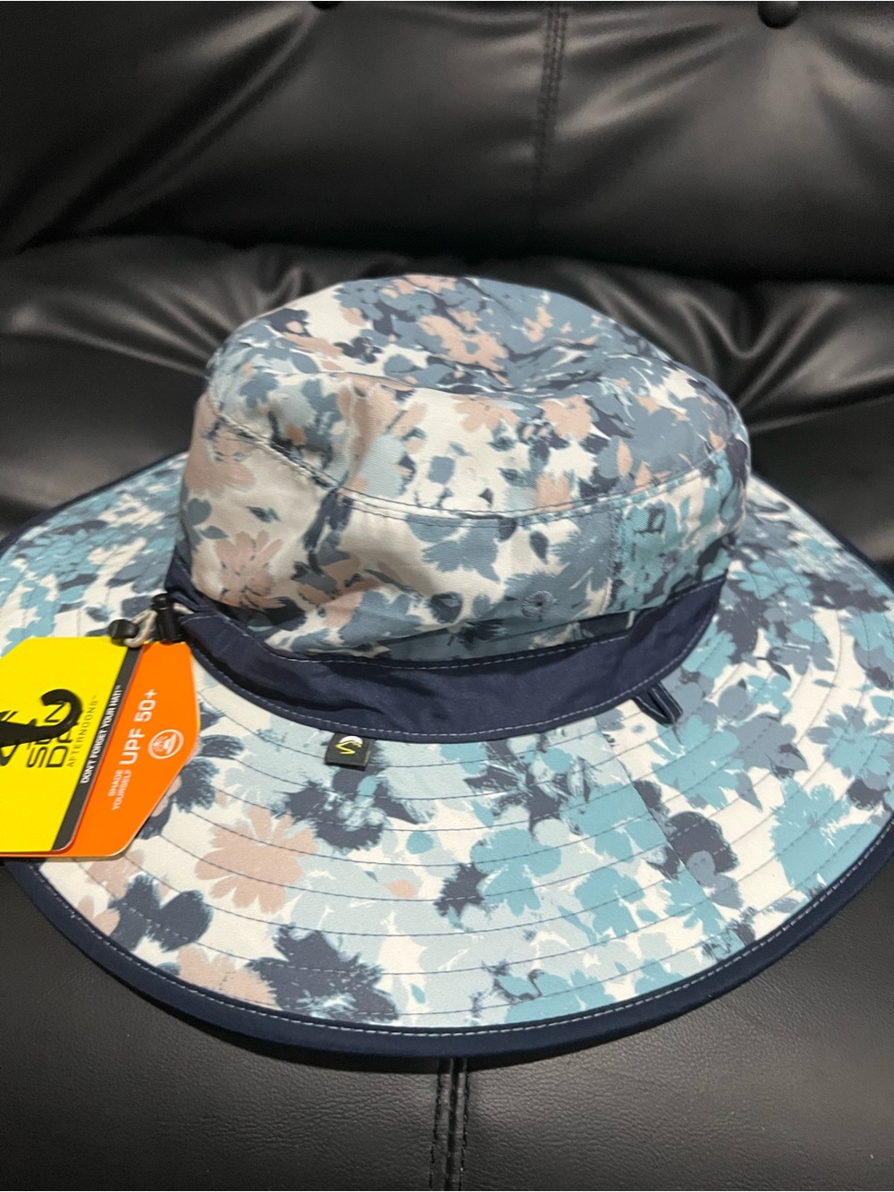 Sunday afternoon Wide-Brim Bucket Hat with Patterned Brim and Chin Cord